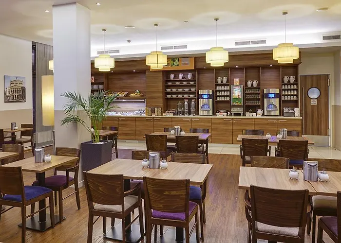 Express Frankfurt Hauptbahnhof Hotel 3*